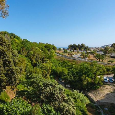 Villa Laetitia - Appt De Charme Avec Parking - Nice Nord Exterior foto