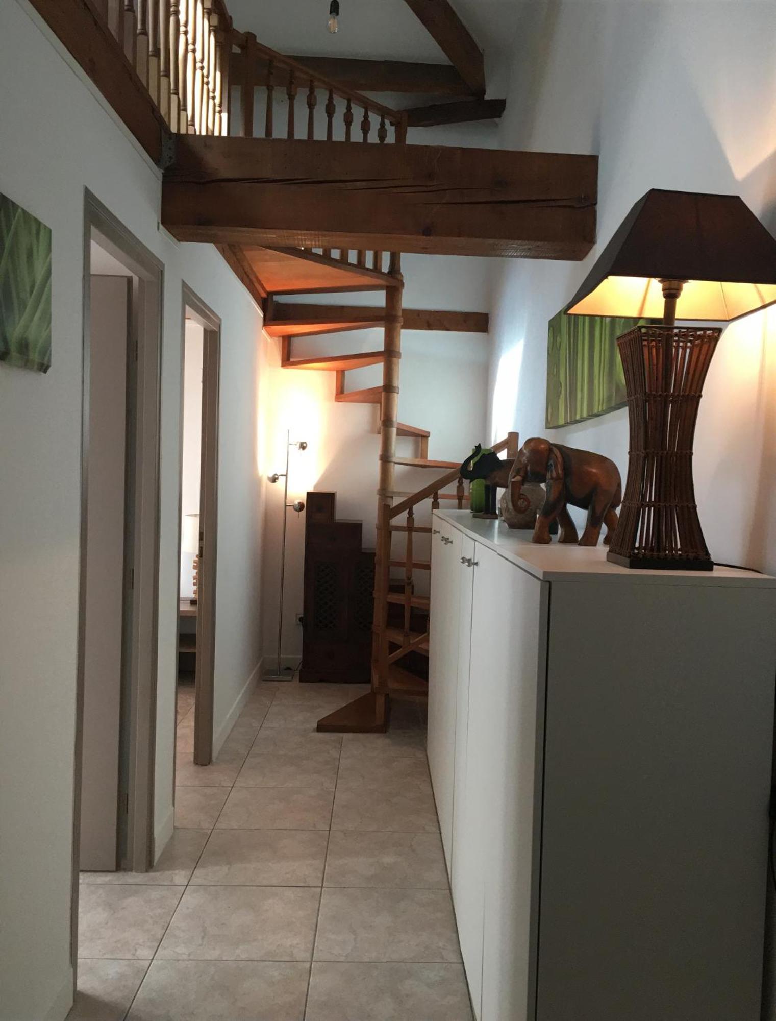 Villa Laetitia - Appt De Charme Avec Parking - Nice Nord Exterior foto